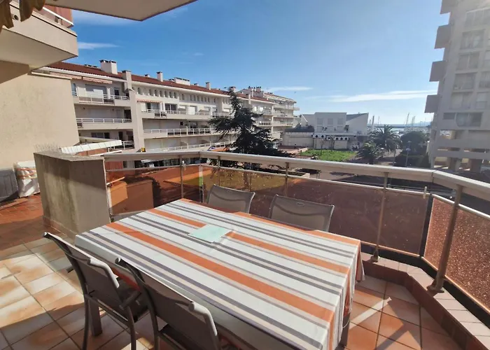Le Poseidon Grande Terrasse Vue Port A 100m *
