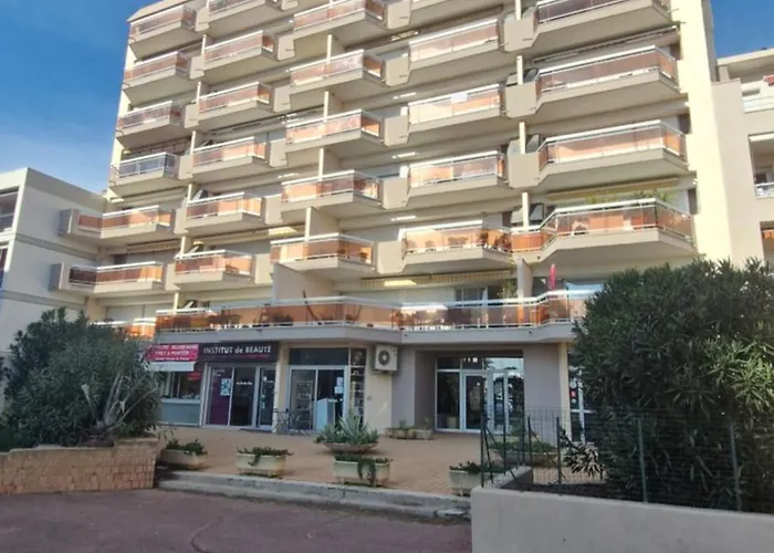 Le Poseidon Grande Terrasse Vue Port A 100m Appartement